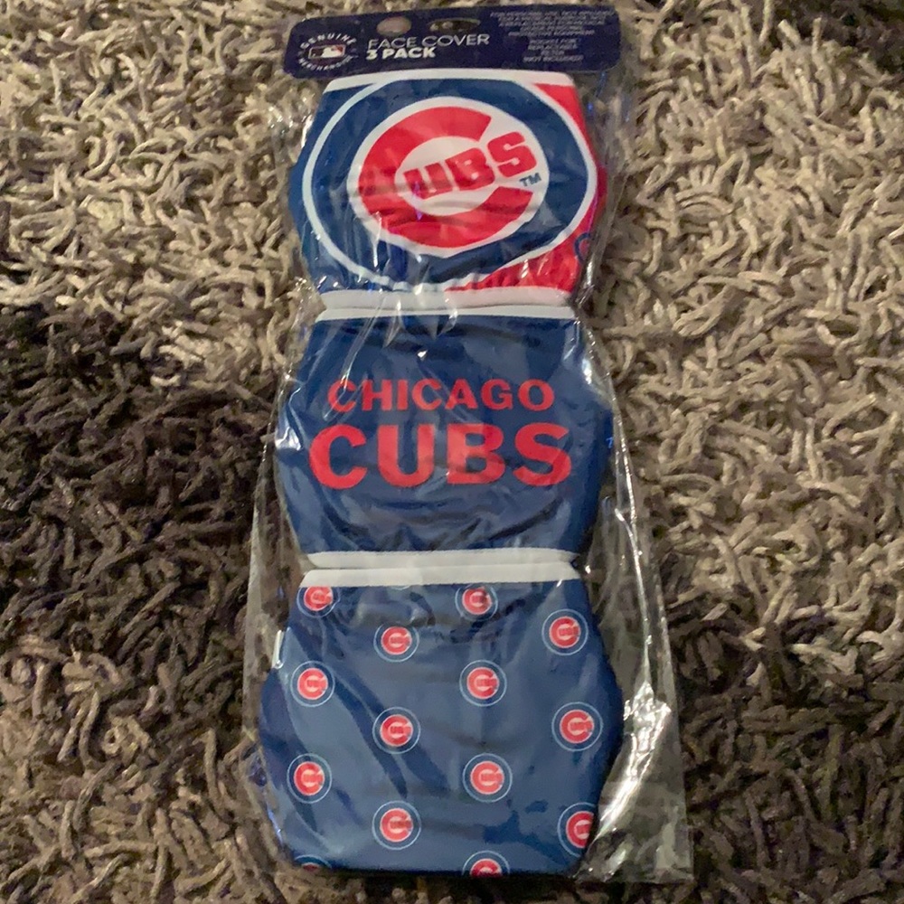 Set of 3 Genuine Cub masks NWT